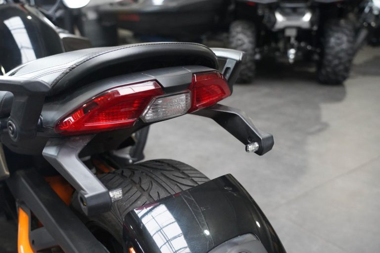 018abf2c-5d64-4dc2-a922-1d780cb37719