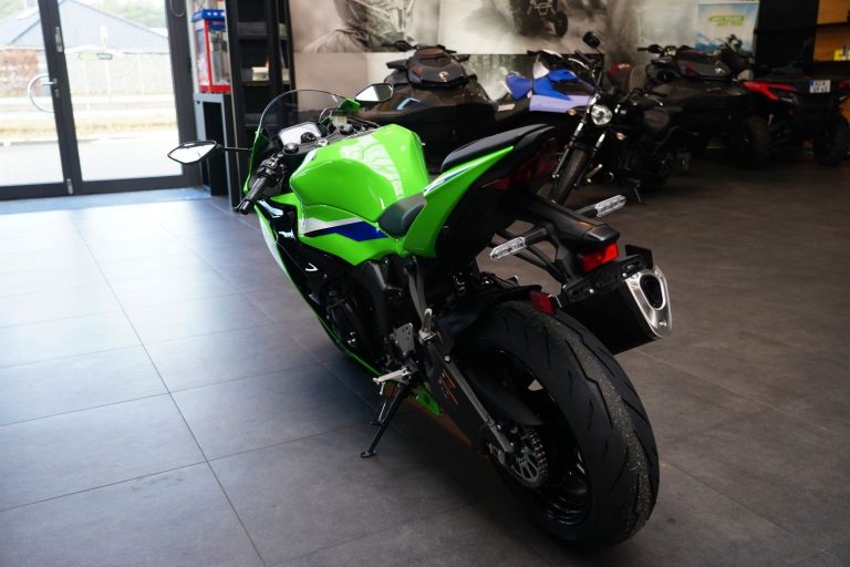 7504535a-6c25-443c-8c20-26e8ce5e2c2c