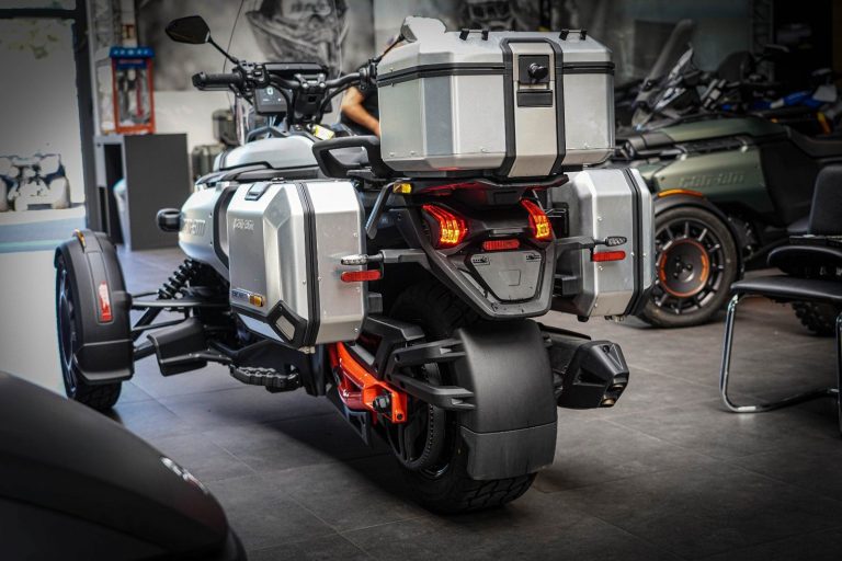 804b370a-54c7-4162-a516-3e180cb94783