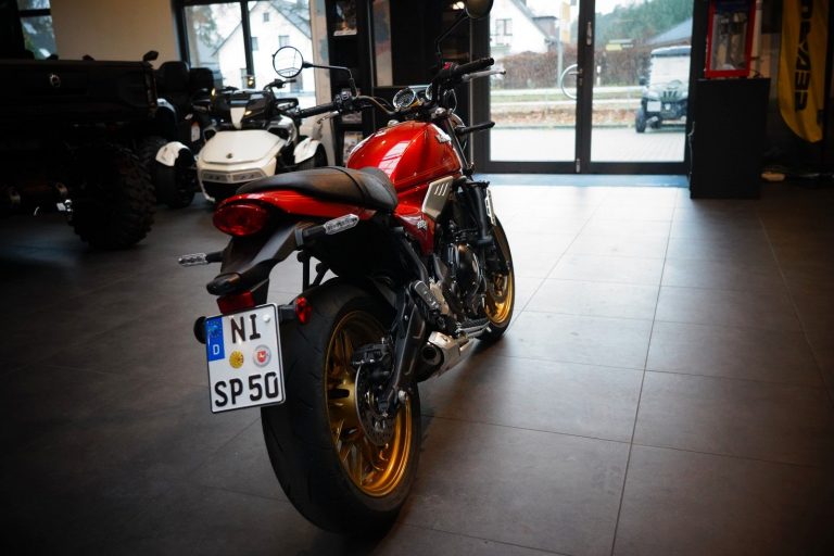 881ff794-aa9d-401c-b437-aa843579ba94