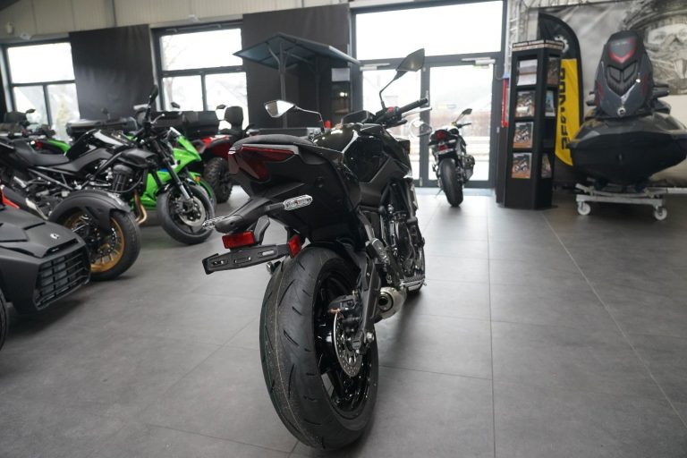 8fc15e7e-112c-4d3f-b685-53809ead2147