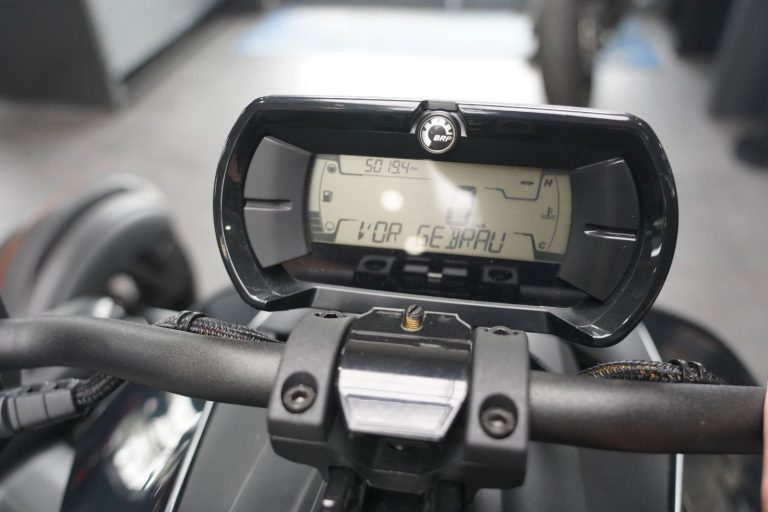 90430020-4e54-469c-a7af-a812c1b9bb4d