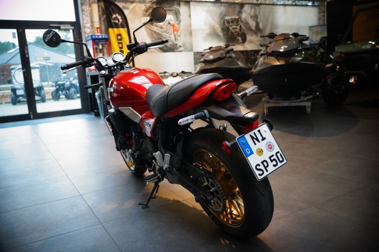 9660d568-9e1e-4641-b7ab-c57c1dd39a04