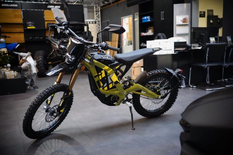 9c9785e8-165c-477c-8664-18393d04cf01