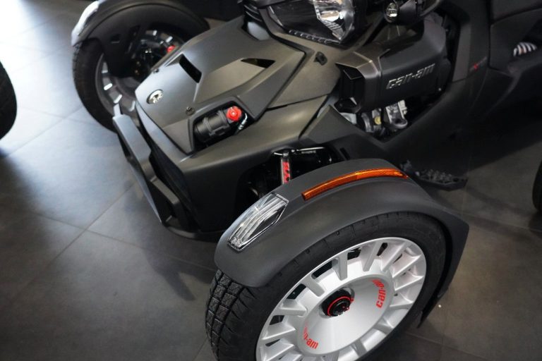 d7795e07-478a-4ac1-896f-793c25c1fe18