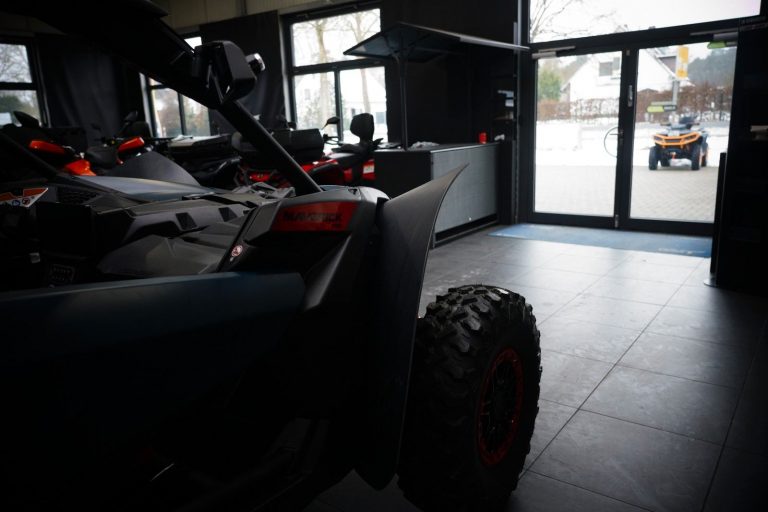 e9d599b4-5147-416a-b0c8-2e2e86f61166