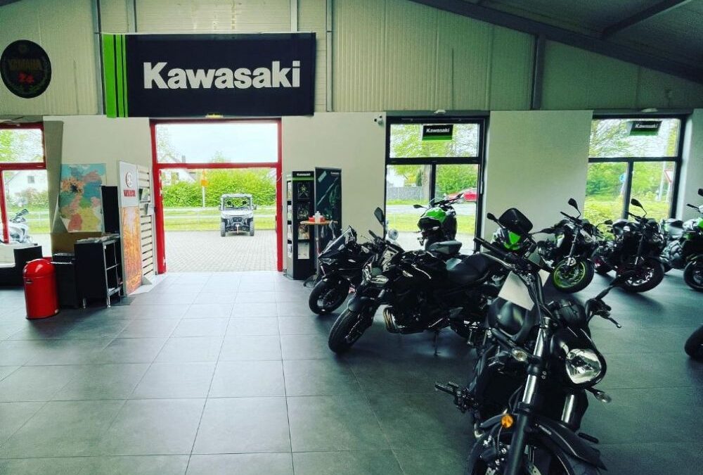 Team Schwarz Powersport  ist Kawasaki Vertragshändler